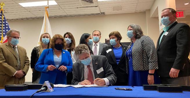  Governor McKee Signs Bill Requiring Full Coverage of Colorectal Cancer Screening