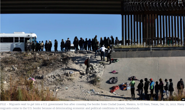  Chaotic Year at US-Mexico Border Foreshadows More Problems Ahead