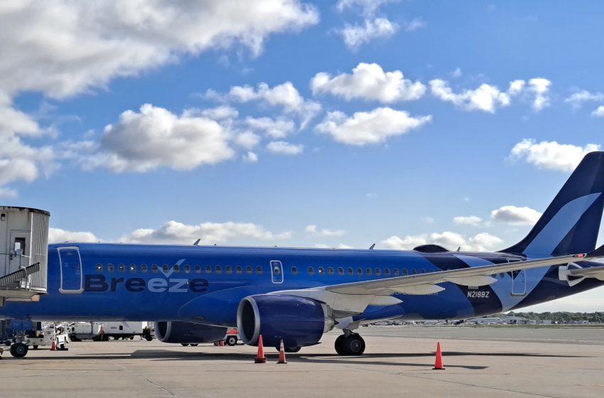  Breeze Airways First Flight to LAX from TF Green International Airport Take Off