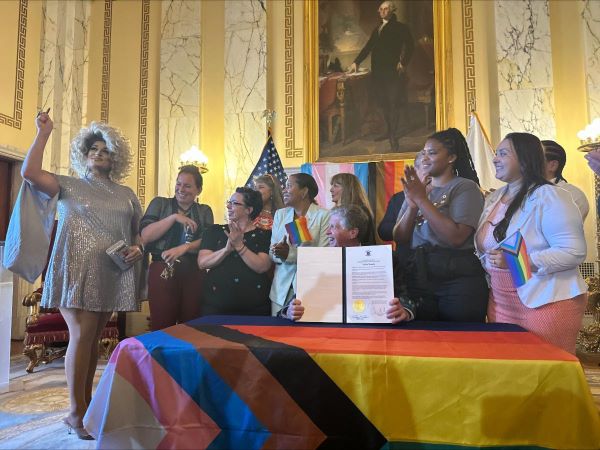  ﻿­­­­­Governor McKee Issues Proclamation Celebrating LGBTQ+ Pride Month