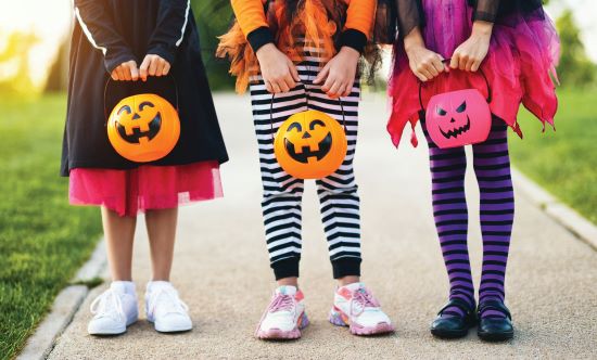  Ten Ways to Keep Trick or Treaters Safe this Halloween