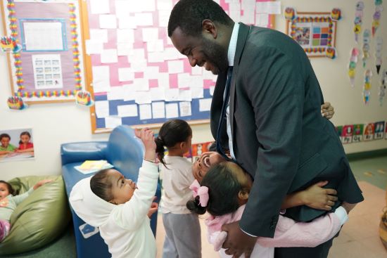  Congressman Amo Visits Local Head Start Provider Affected by Chaotic Funding Freeze